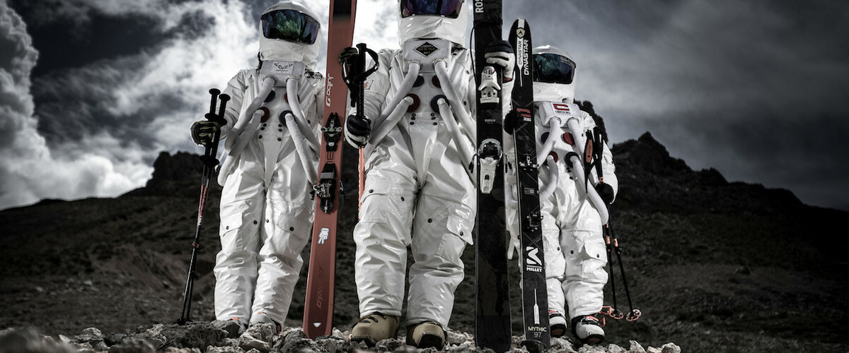 Moontain Skiing