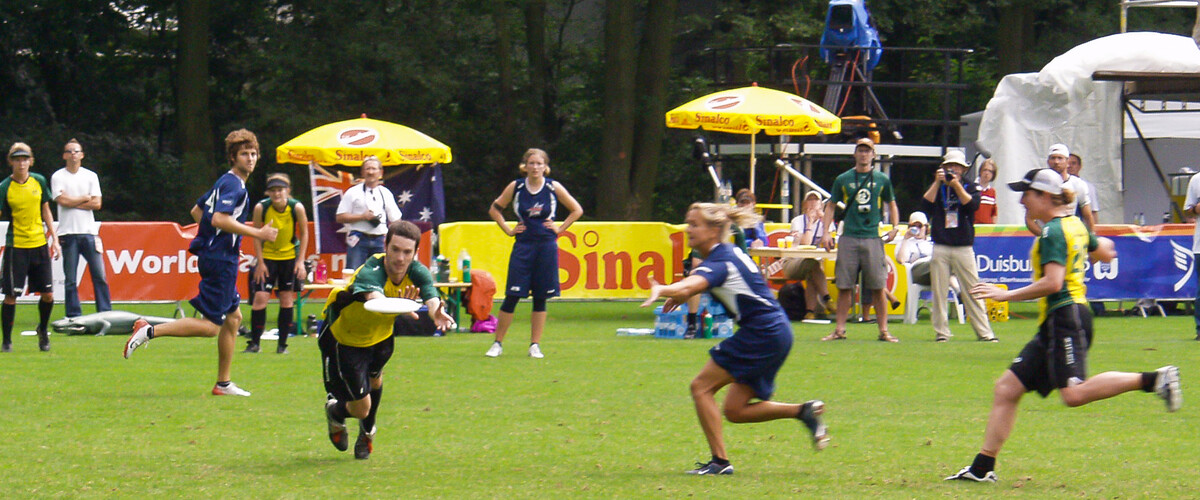 Ultimate Frisbee, sport d'équipe, mixte, en intérieur ou extérieur. Enfant  dès 8 ans