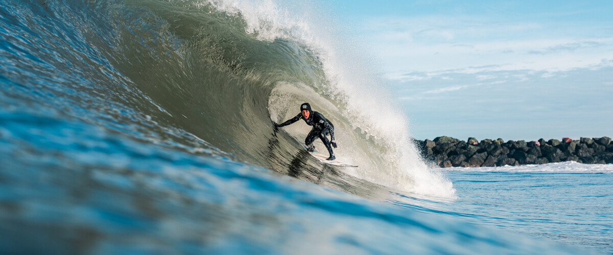 Le surf est aussi un sport d'hiver : Pauline Ado vous le prouve