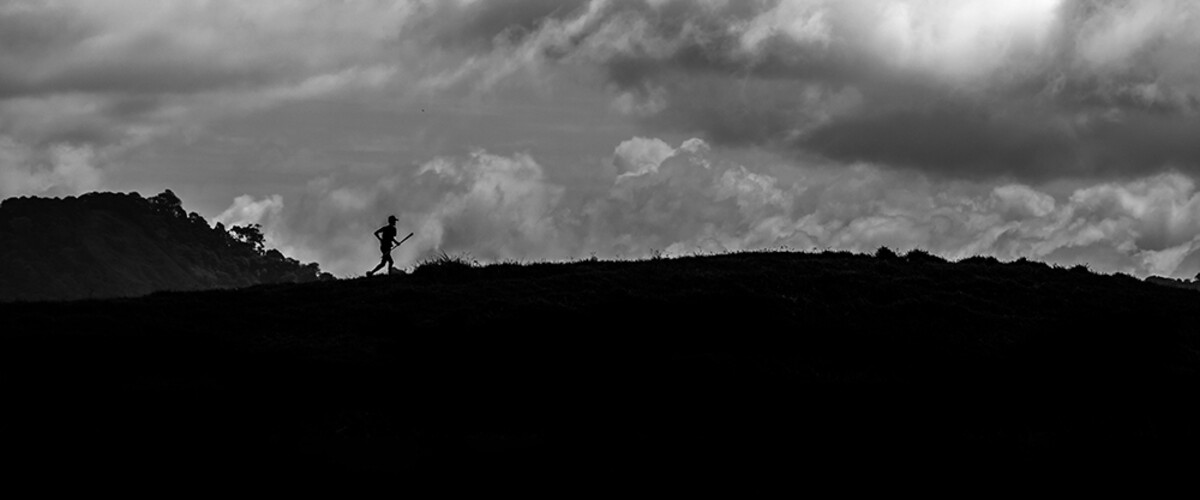 Tu n'as pas pu passer à côté de Ian Corless, spécialiste des photos de trail