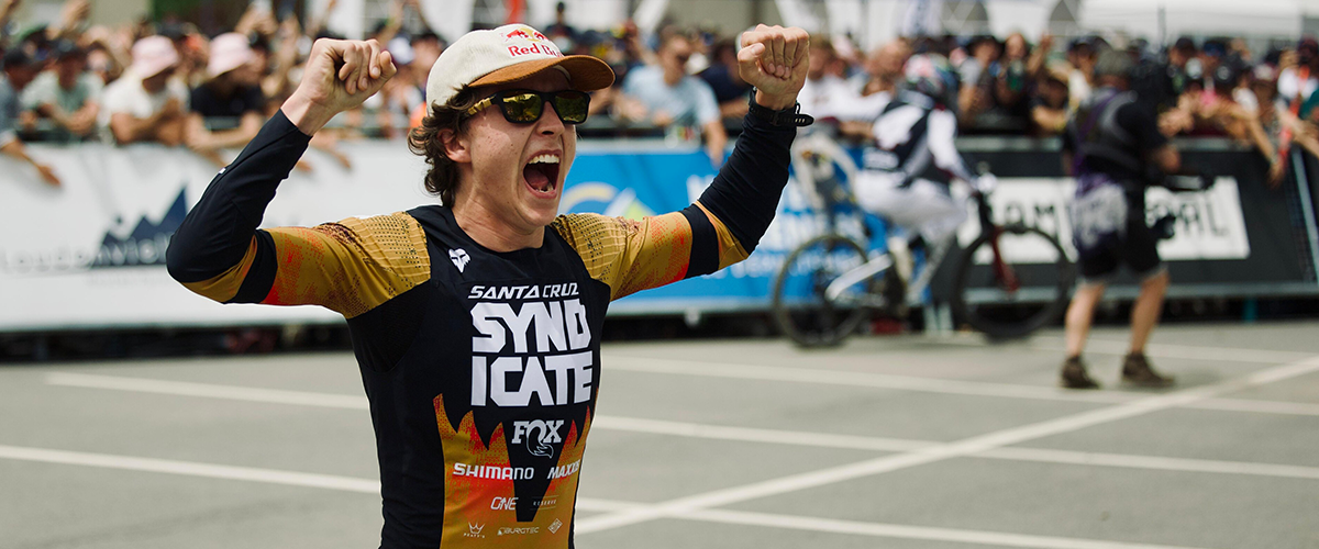 Qui est Jackson Goldstone, le jeune pilote de VTT de descente qui rafle toutes les étapes de coupe du monde cette saison ?