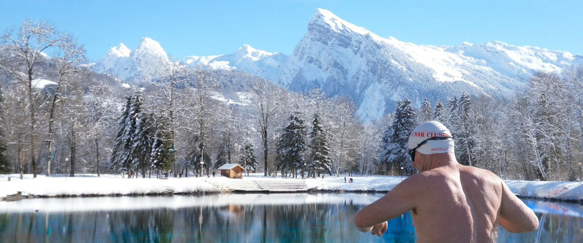 La Vallée du Haut-Giffre, Nage en eau glacé et escalade sur glace au royaume de l’eau