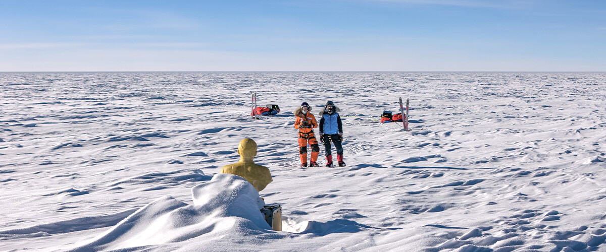Traverser l'Antarctique pour faire parler la glace : le défi fou d'Heïdi Sevestre et Matthieu Tordeur avec Under Antarctica.