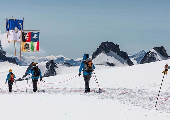 Du Mont-Blanc à la tour Eiffel