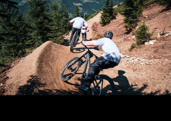 Kilian Bron : "La Clusaz et ses alentours sont l’endroit rêvé pour la pratique de VTT."