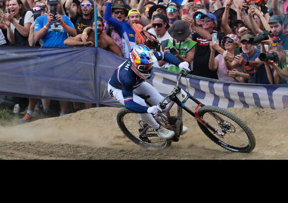 La logique respectée : Bruni et Cabirou sacrés champions de France de VTT DH aux Arcs !