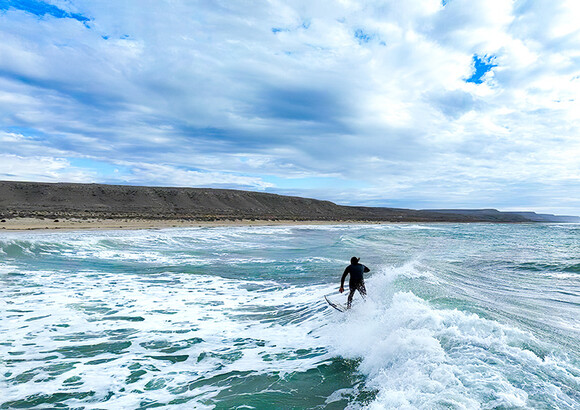 Erwan Simon nous a raconté son trip SURF AU KAZAKHSTAN