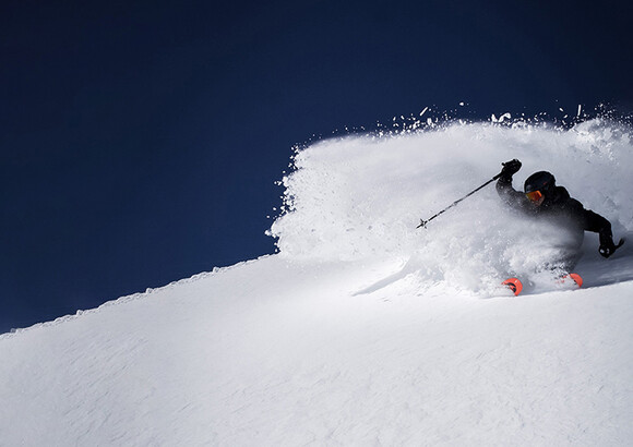 THE LAST HOURS, quand le ski devient témoin du changement climatique