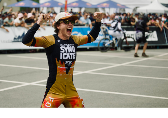 Qui est Jackson Goldstone, le jeune pilote de VTT de descente qui rafle toutes les étapes de coupe du monde cette saison ?