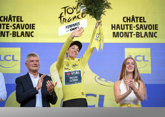Carnet de route de Pauline Ferrand-Prévot qui entre encore davantage dans l’histoire du sport en remportant le Tour de France Femmes avec Zwift 2025