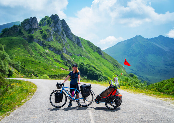 Jeanne & Zoé : Le vélo, catalyseur de liberté et de transmission.