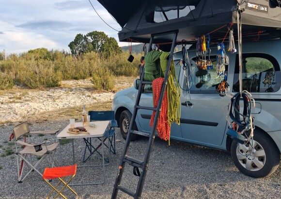 TENTBOX : ON A TESTÉ LA TENTE DE TOIT SUR 11 JOURS DE ROAD-TRIP