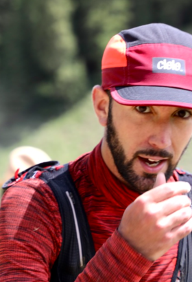 Aurélien Sanchez, vainqueur de la Barkley Marathons, devant John Kelly et Karel Sabbe