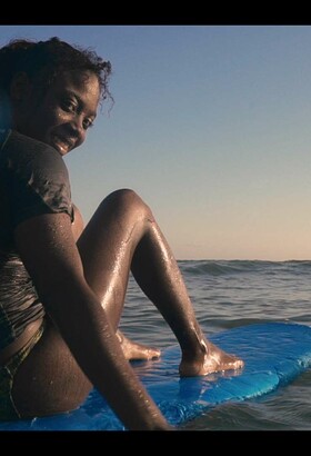 SURF GIRLS JAMAICA