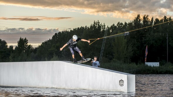 LE TELESKI NAUTIQUE