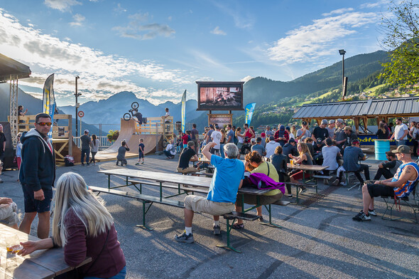 Châtel Reboul Jam by Scott