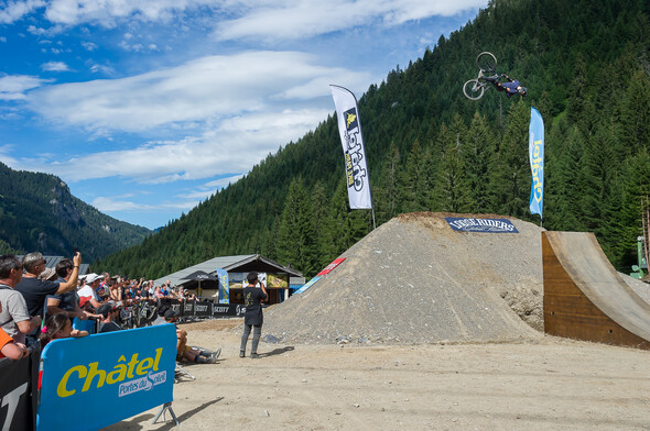 Châtel Reboul Jam by Scott