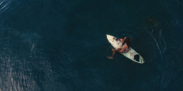 SURF GIRLS JAMAICA