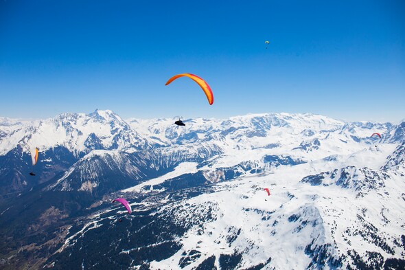 Courchev'ailes : compétition nationale de parapente