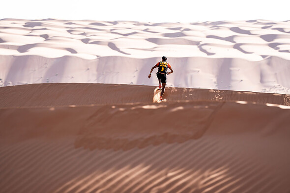 Tu n'as pas pu passer à côté de Ian Corless, spécialiste des photos de trail