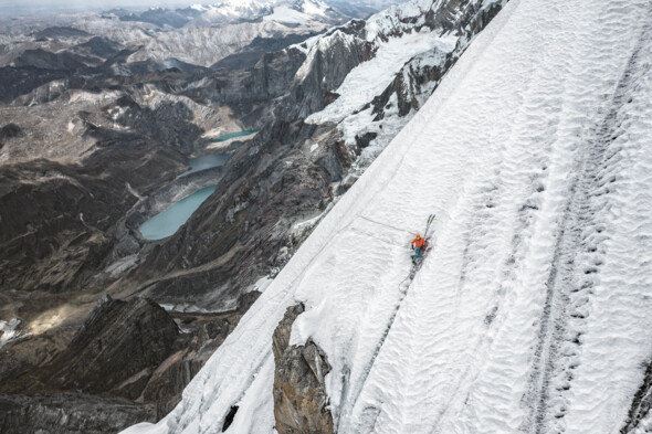 L’alpiniste Josh Wharton s’attaque au sommet légendaire du Pérou : Le Jirishanca (6094 m)