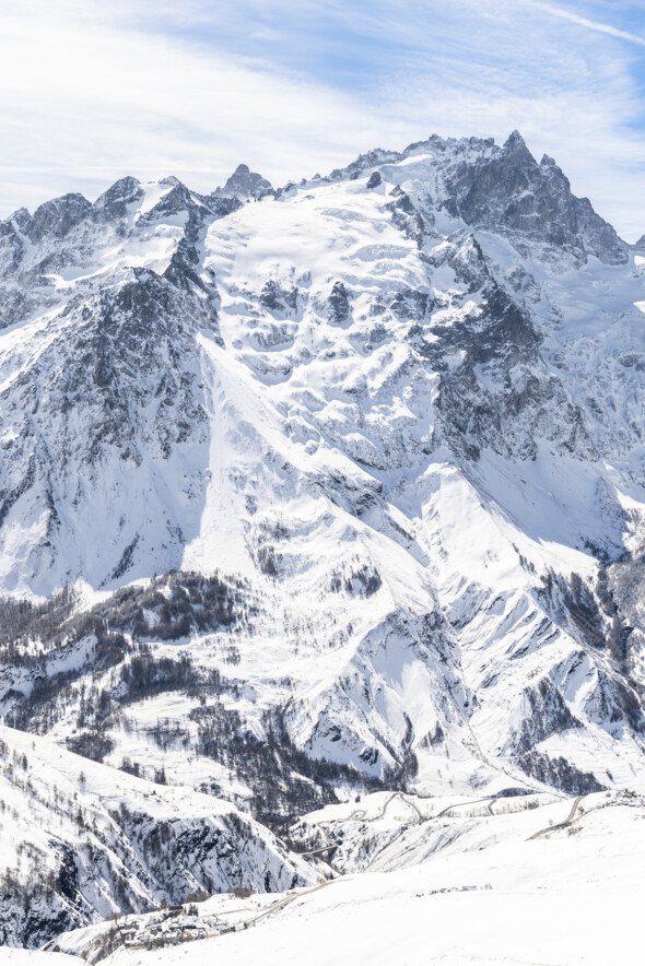Partez à la découverte des plus belles traversées en ski de randonnée à La Grave et dans la vallée de la Clarée