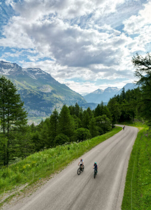 Le Paradis des Montées Cyclo en Haute Maurienne Vanoise sur routes fermées