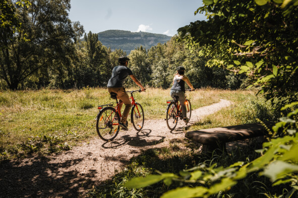 Les monts du Genevois quatre itinéraires vélo pour prendre de la hauteur au Salève