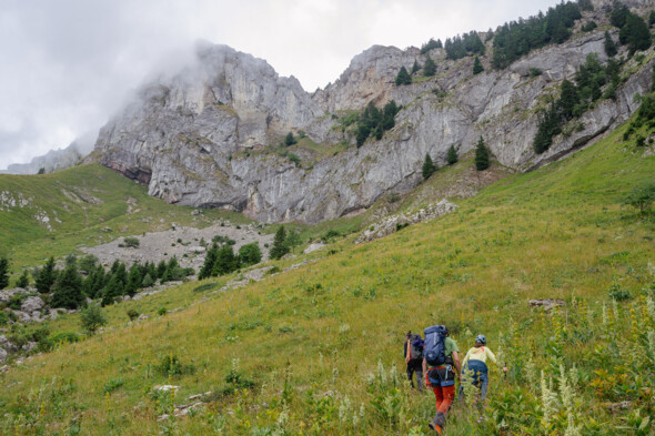 Escalade & parapente à Praz de lys Sommand un terrain de jeu brut  & sauvage !