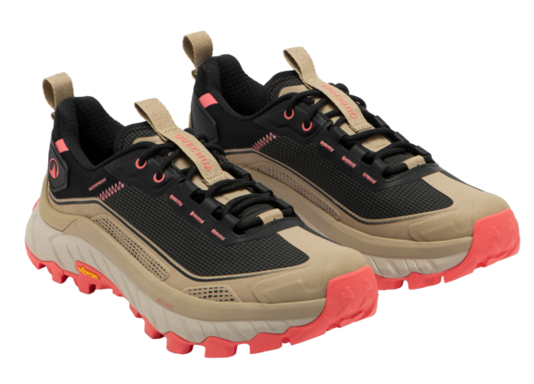 Decathlon - Quechua : La randonnée change. Les chaussures aussi. Découvrez les MH 900.
