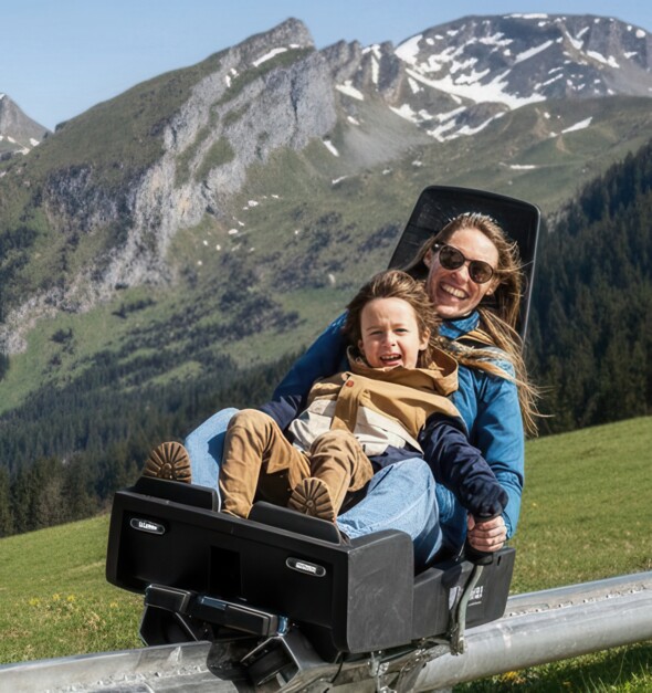 VTT, Via Ferrata, luge et baignade : quatre façons de faire monter l'adrénaline à La Clusaz.