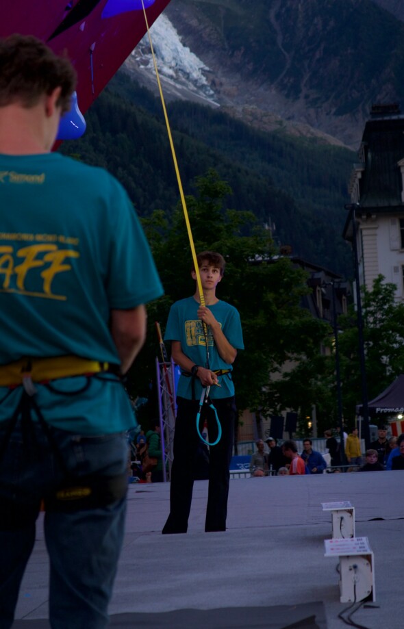 Championnats du monde d’escalade à Chamonix : entre finales historiques et hébergement premium à la AO House