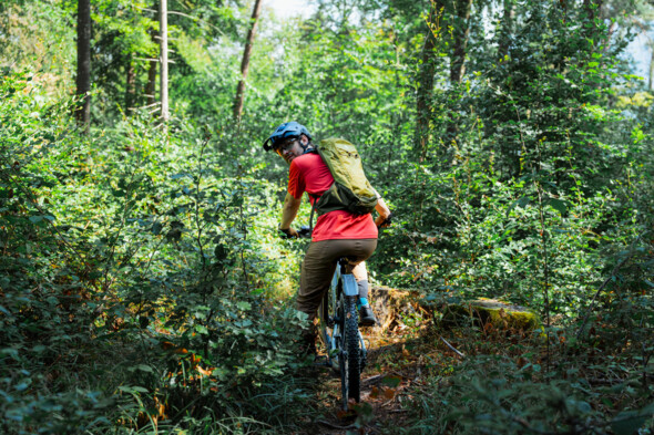 Deuter Attack : le sac de VTT qui vous laisse envoyer