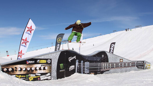 ROCK-ON SNOWBOARD