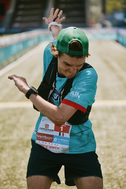 Casquette Verte - [⭐️ FINISHER UTMB 2022 ⭐️] • 18 ième 🎖 En 22 h 55 min ⌚️  • Pour faire les 172 km & 10.000 m D+ de ce joli petit