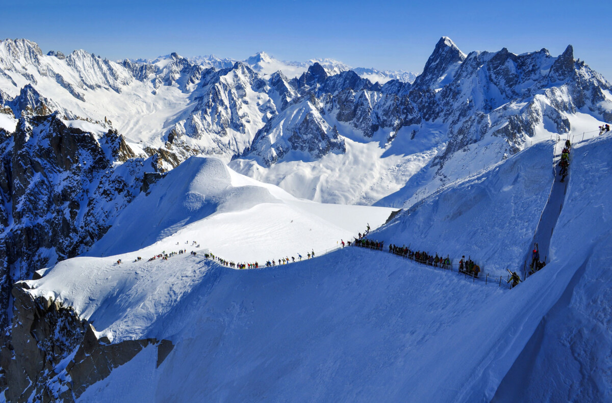 Chamonix-Mont-Blanc - 88- Chamonix, Vue générale et le Mont Blanc