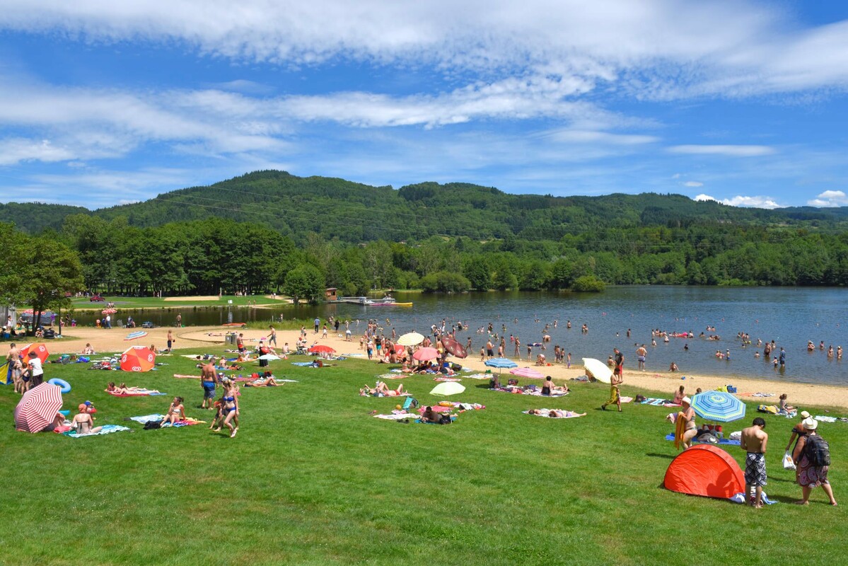 Livradois Forez Lac D'Aubusson d'Auvergne à AUBUSSON D'AUVERGNE 63120 Livradois Forez Lac D'Aubusson d'Auvergne à AUBUSSON D'AUVERGNE 63120