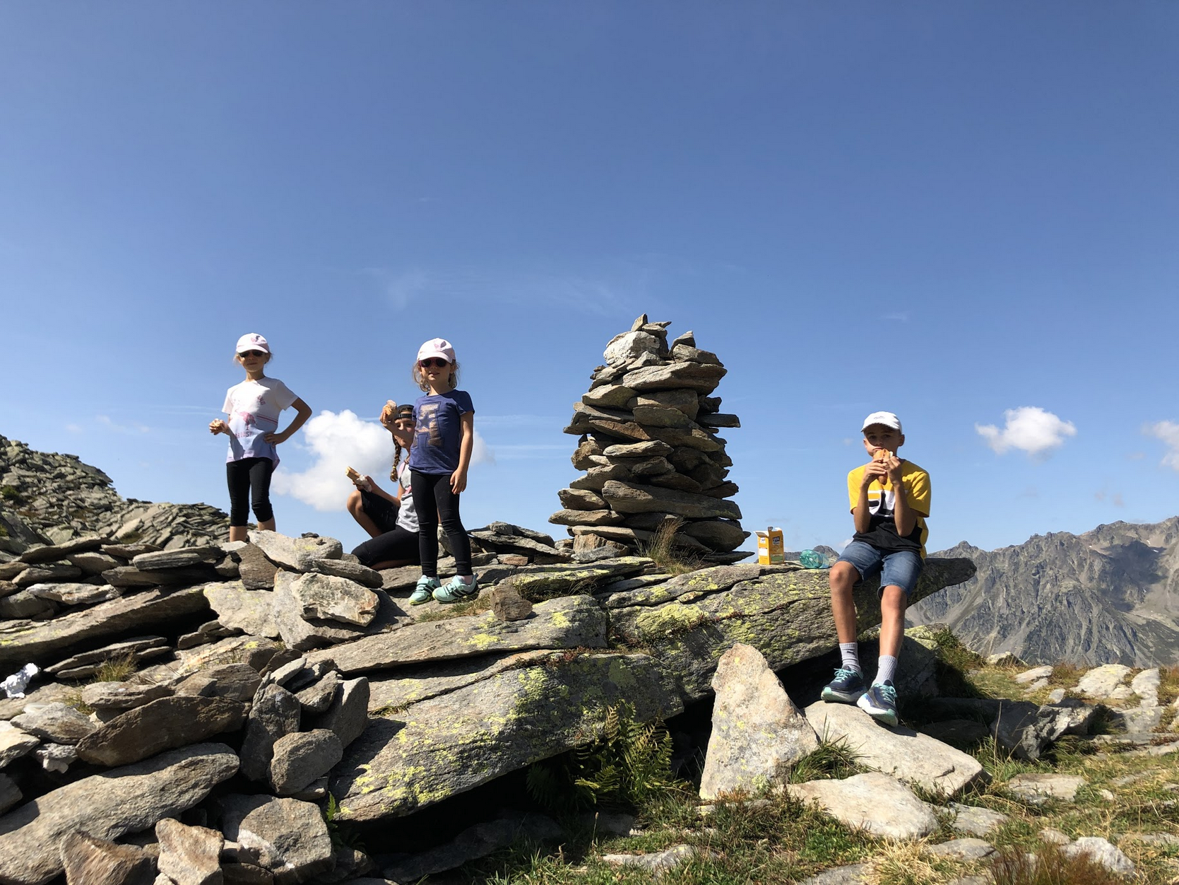 Les Petits Montagnards location matériel camping enseignants - Ekoya