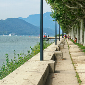 Esplanade du lac