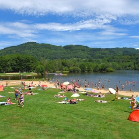 Livradois Forez - Lac D'Aubusson d'Auvergne AUBUSSON D'AUVERGNE