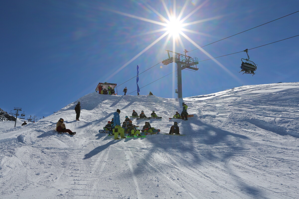 Snowpark Valloire Savoie Snowboard Tour SPORTS D'HIVER Snowboard